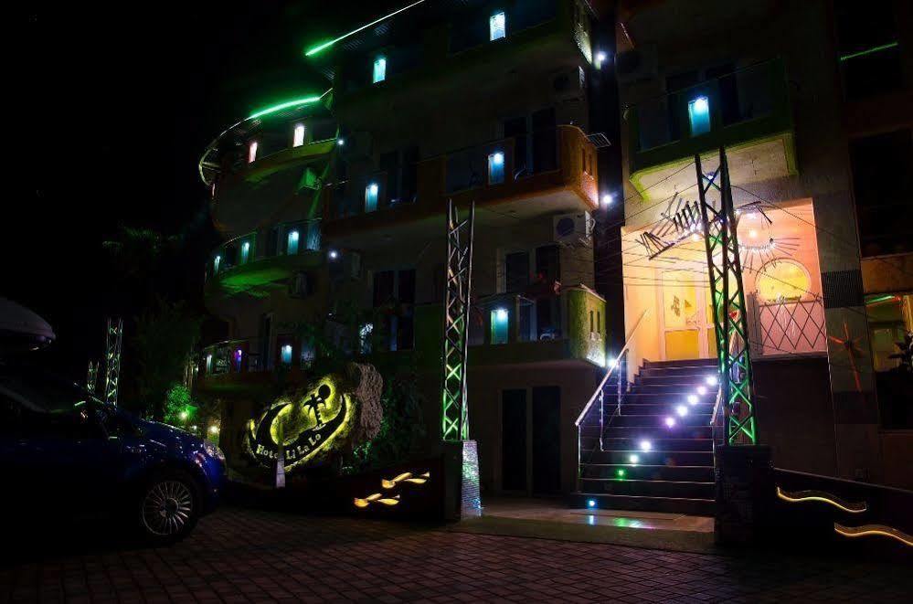 Lilalo ηotel